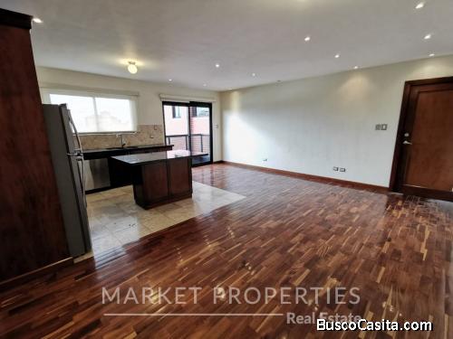 Apartamento en alquiler en Zona 15, Casa Alcalá