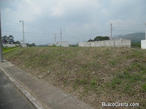 MUNDO INMOBILIARIO VENDE TERRENO EN ZONA 18