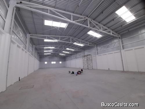 RENTO OFIBODEGA ZONA 4 MIXCO