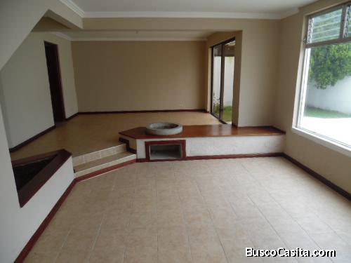 MUNDO INMOBILIARIO RENTA CASA CARRETERA A EL SALVADOR