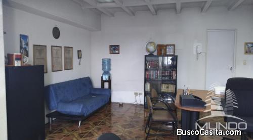 MUNDO INMOBILIARIO VENDE OFICINA EN ZONA 10