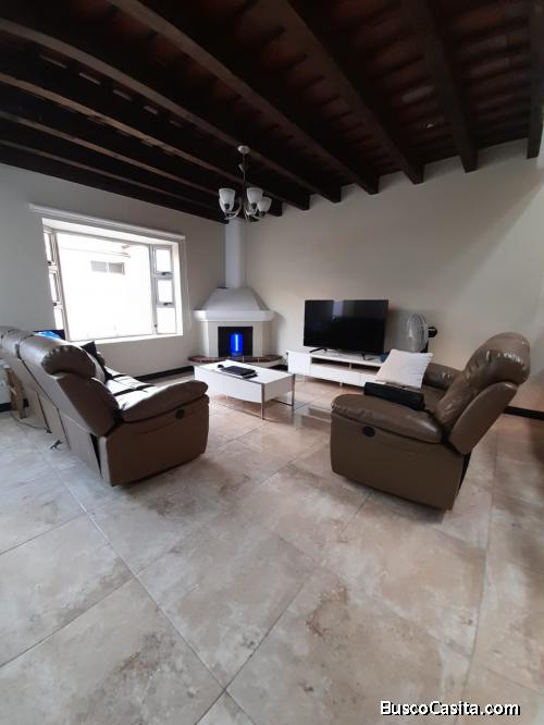 Casa en Venta en San Cristobal Mixco Zona 8