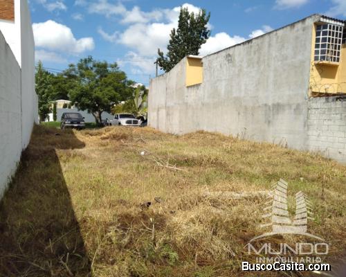 MUNDO INMOBILIARIO VENDE TERRENO EN ZONA 16 PUERTA DE HIERRO.