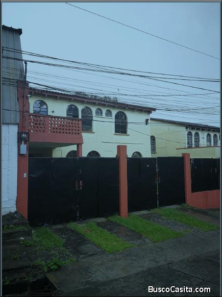 CASA EN RENTA EN VISTA HERMOSA III