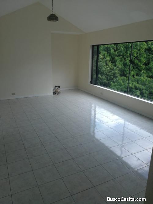 RENTO APARTAMENTO ZONA 10