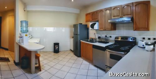 Rento apartamento amueblado zona 10 Ockland