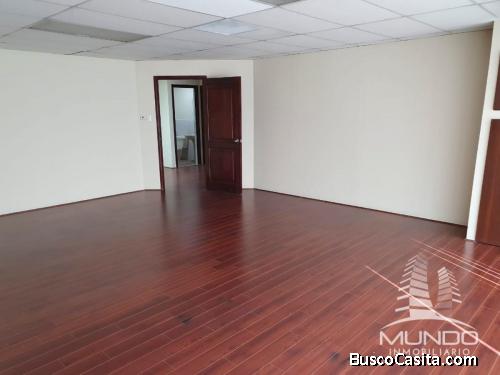 MUNDO INMOBILIARIO RENTA AMPLIA OFICINA EN ZONA 9
