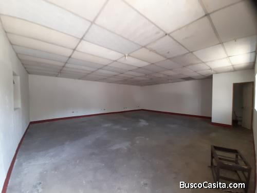 RENTO BODEGA 30 MTS. ZONA 11