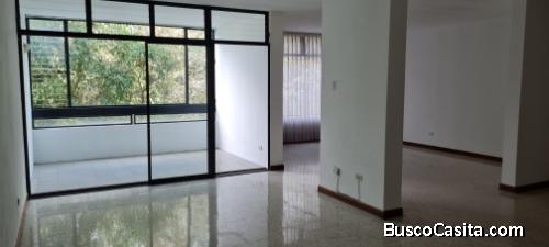 APARTAMENTO EN RENTA MADEROS II KM 8 C.S