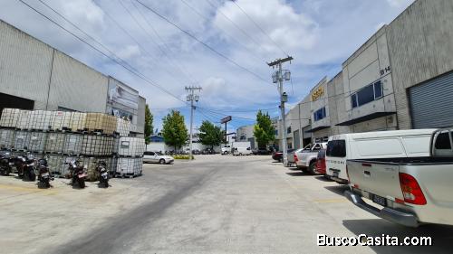 Ofi-Bodega en Renta en Zona 18