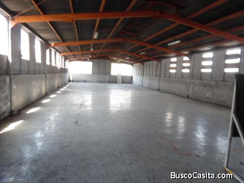 BODEGA EN VENTA EN LA ZONA 2, CERCA DEL PERIFERICO