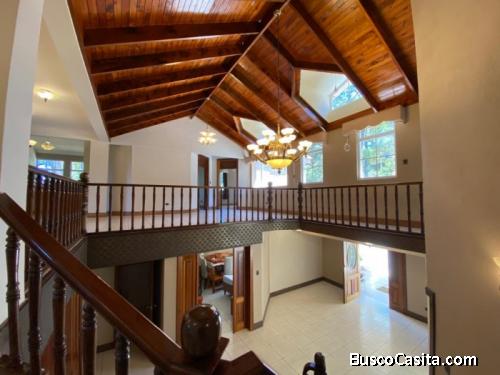 Casa en Renta 5 Habitaciones Condominio San Antonio CES