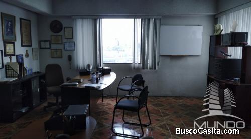 MUNDO INMOBILIARIO VENDE OFICINA EN ZONA 10