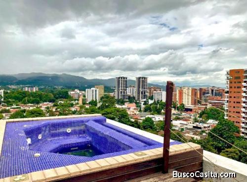 Penthouse en renta zona 14 