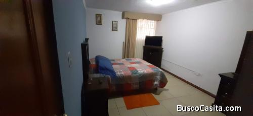 Alquilo HABITACIÓN amueblada en casa totalmente equipada con hermosos jardines