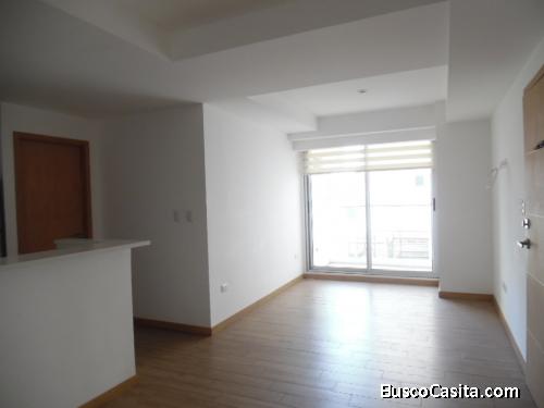 MUNDO INMOBILIARIO RENTA APARTAMENTO EN ZONA 10.