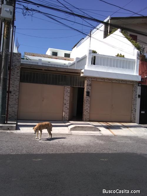 En Ciudad de Guatemala zona 13 Pamplona, muy accesible con todas sus comodidades