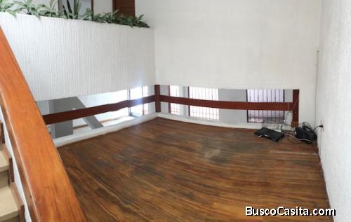 CASA EN ALQUILER ZONA 10, IDEAL OFICINAS