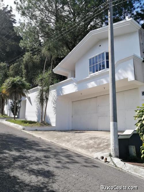 Vendo Bonita Casa en condominio Monte Pinasco 