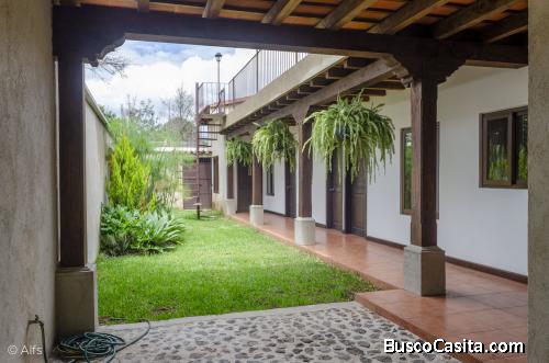 RENTO CASA EN SAN PEDRO LAS HUERTAS 