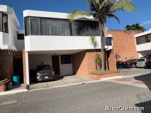 VENTA casa en condominio en zona 11 Las Charcas