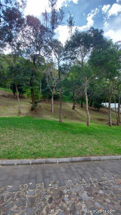 Terreno Condominio Casco del Cerro, A 5 minutos de Antigua Guatemala.