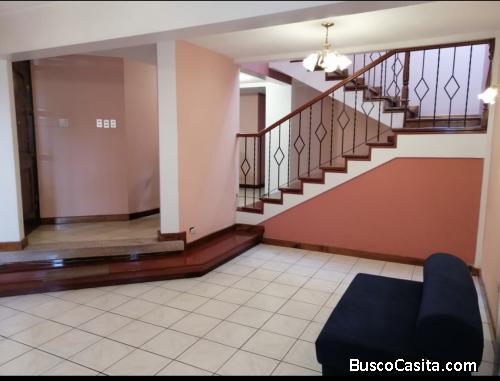 Casa en VENTA, Col. Molino de Las Flores ii. Zona 2 de Mixco.