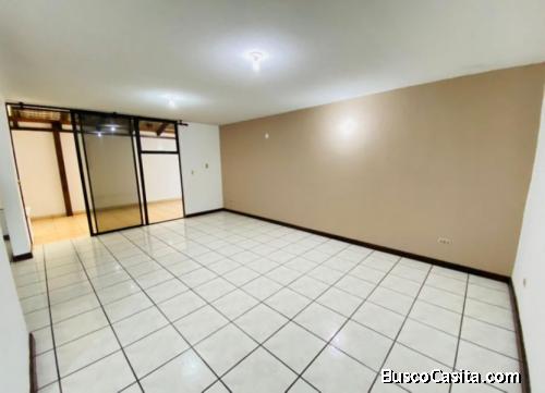 KM 17 Ces Vendo casa de 4 domitorios  