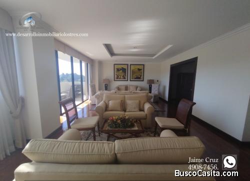  APARTAMENTO EN RENTA TOTALMENTE AMUEBLADO EN ZONA 14.