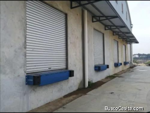 RENTO OFIBODEGAS PARA ESTRENAR EN JULIO 2022