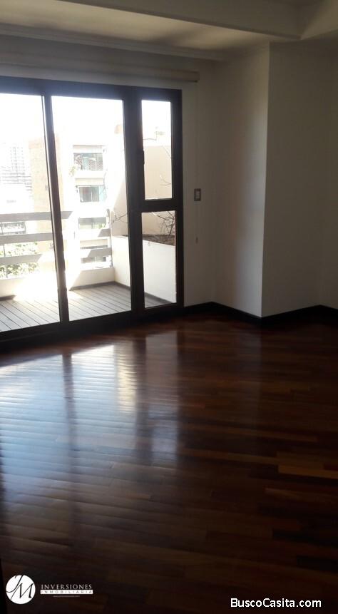 Apartamento en renta en zona 10 con hermosa vista 