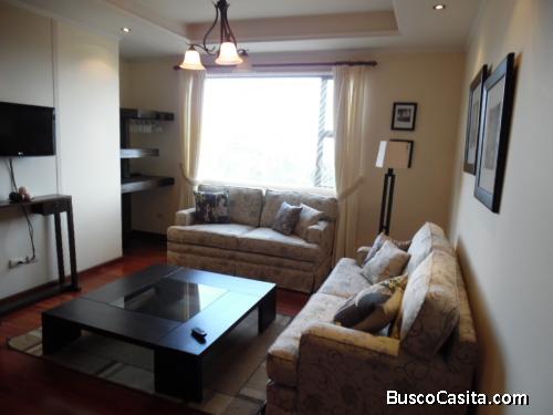 APARTAMENTO AMUEBLADO EN RENTA ZONA 10 / MUNDO INMOBILIARIO