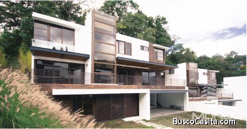 ACANTOS DE CAYALA, VENDE Y RENTA MODERNA RESIDENCIA EN ZONA 16