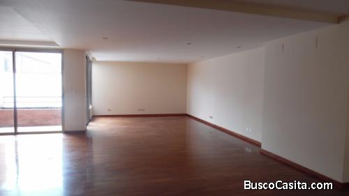 MUNDO INMOBILIARIO RENTA CASA EN ZONA 14