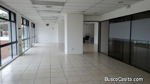 MUNDO INMOBILIAIRIO RENTA OFICINA EN ZONA 9