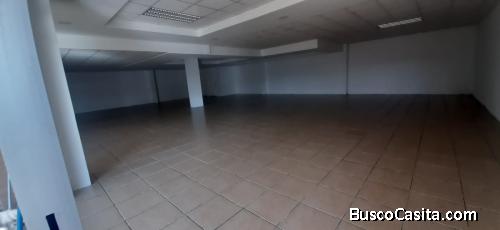 Local en renta en Centro Comercial de Villa Nueva