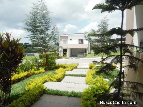 CASA EN VENTA EN FONTANA II KM 25 C.S MUNDO INMOBILIARIO