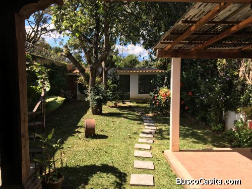 Hermosa Casa en Sector de Alta Plusvalía cerca de Antigua Guatemala, Residencial San Pedro el Alto