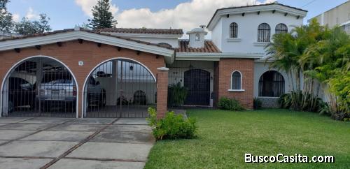 CASA EN RENTA ZONA 15 VHIII DENTRO DE GARITA