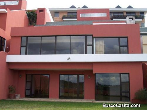 CASA EN ALQUILER EN ZONA 15 SAN LAZARO