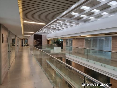  Alquilo Amplia Clínica Médica de 45m² Ubicada en Zona 9