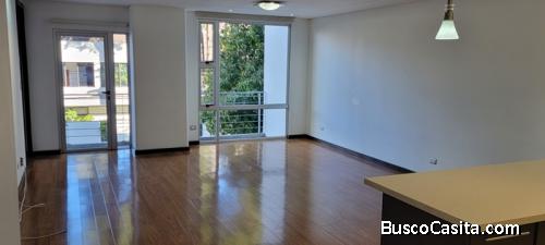 APARTAMENTO EN  RENTA  ZONA 14 