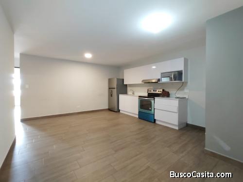 Apartamento en Renta Edificio Santa María Las Charcas zona 11