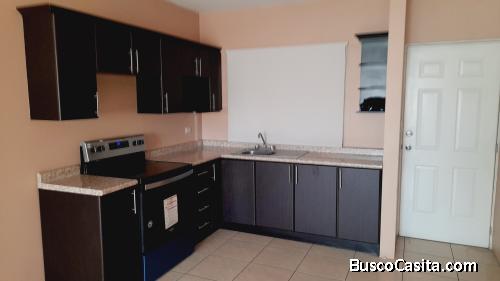 RENTO APARTAMENTO EN TORRES DE VILLA LINDA ZONA 7