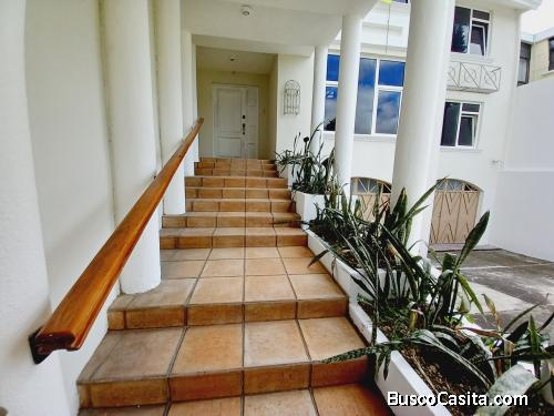 Vendo Hermosa Casa en selecto sector de la Zona 12