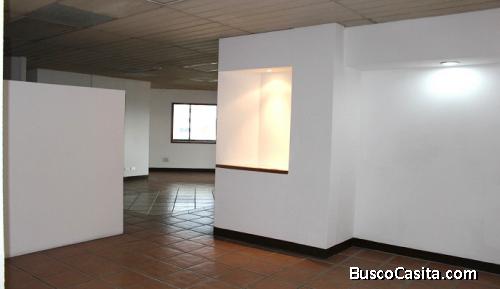 Lujosa Oficina en Edificio zona 10