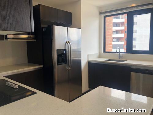 Apartamento En Venta y Renta Edificio Lantana, zona 14