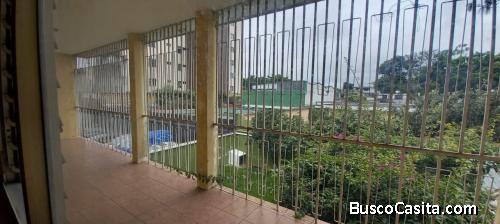 Alquilo Casa Comercial en Avenidas las Américas zona 13