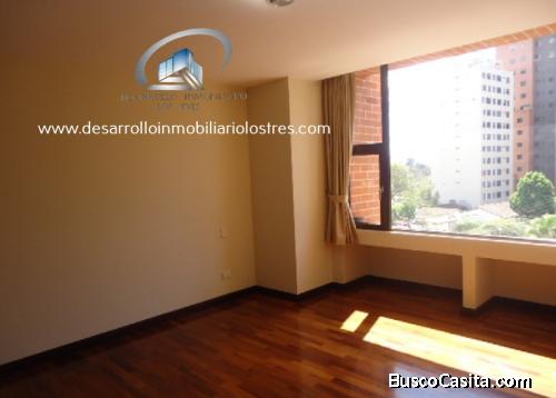En renta apartamento, zona 14, no negociable