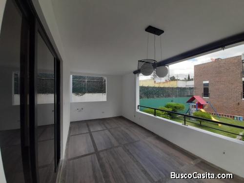 Townhouse en Alquiler o Venta, Zona 14